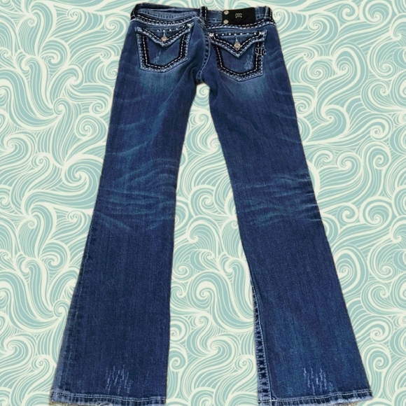 Women's Miss Me Medium Wash Jean's! Size 27 - Picture 2 of 7